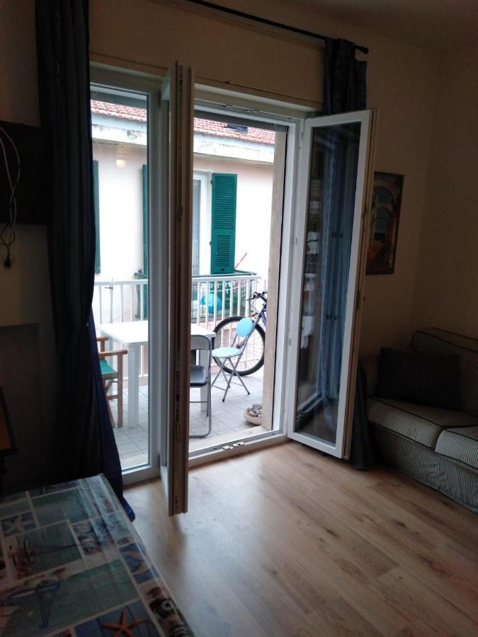 Azzurra Casa Vacanza Ventimiglia Buitenkant foto