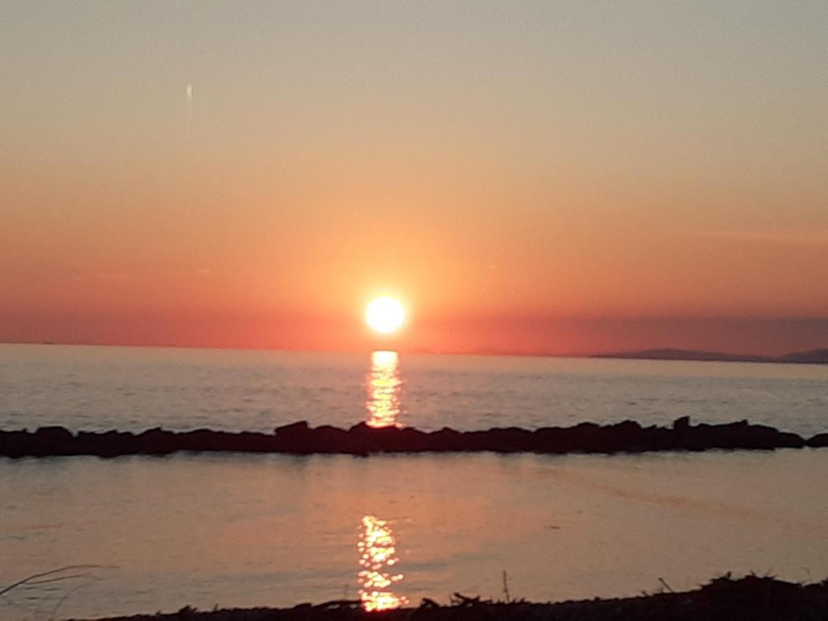 Azzurra Casa Vacanza Ventimiglia Buitenkant foto