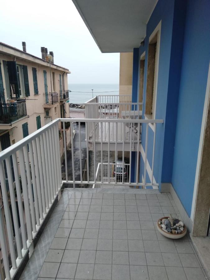 Azzurra Casa Vacanza Ventimiglia Buitenkant foto
